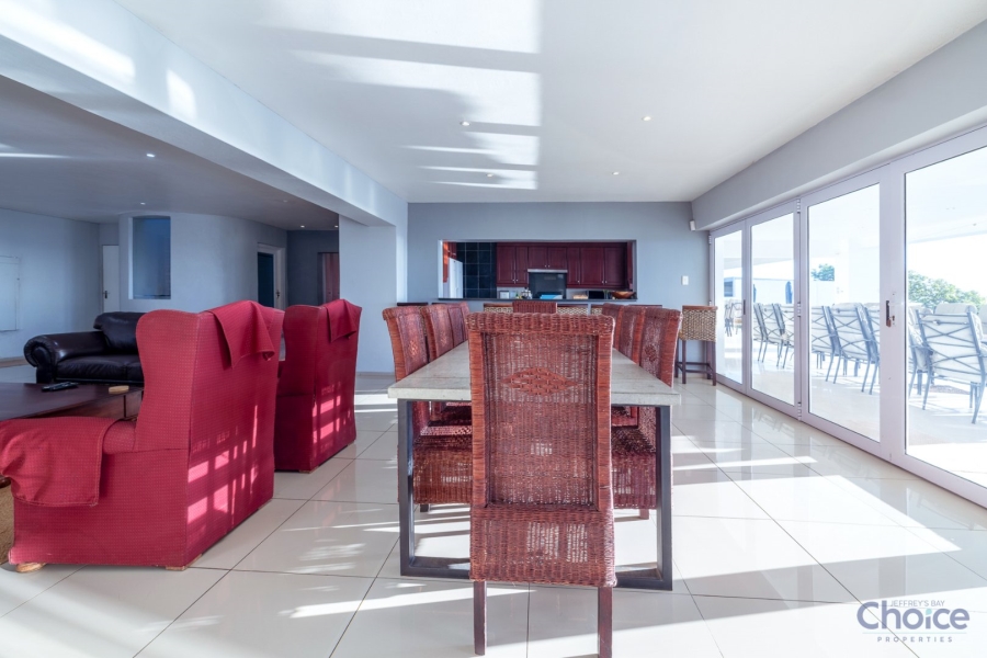 5 Bedroom Property for Sale in Jeffreys Bay Central Eastern Cape